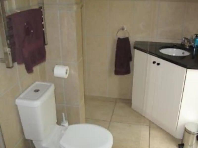 To Let 3 Bedroom Property for Rent in Lake Michelle Western Cape